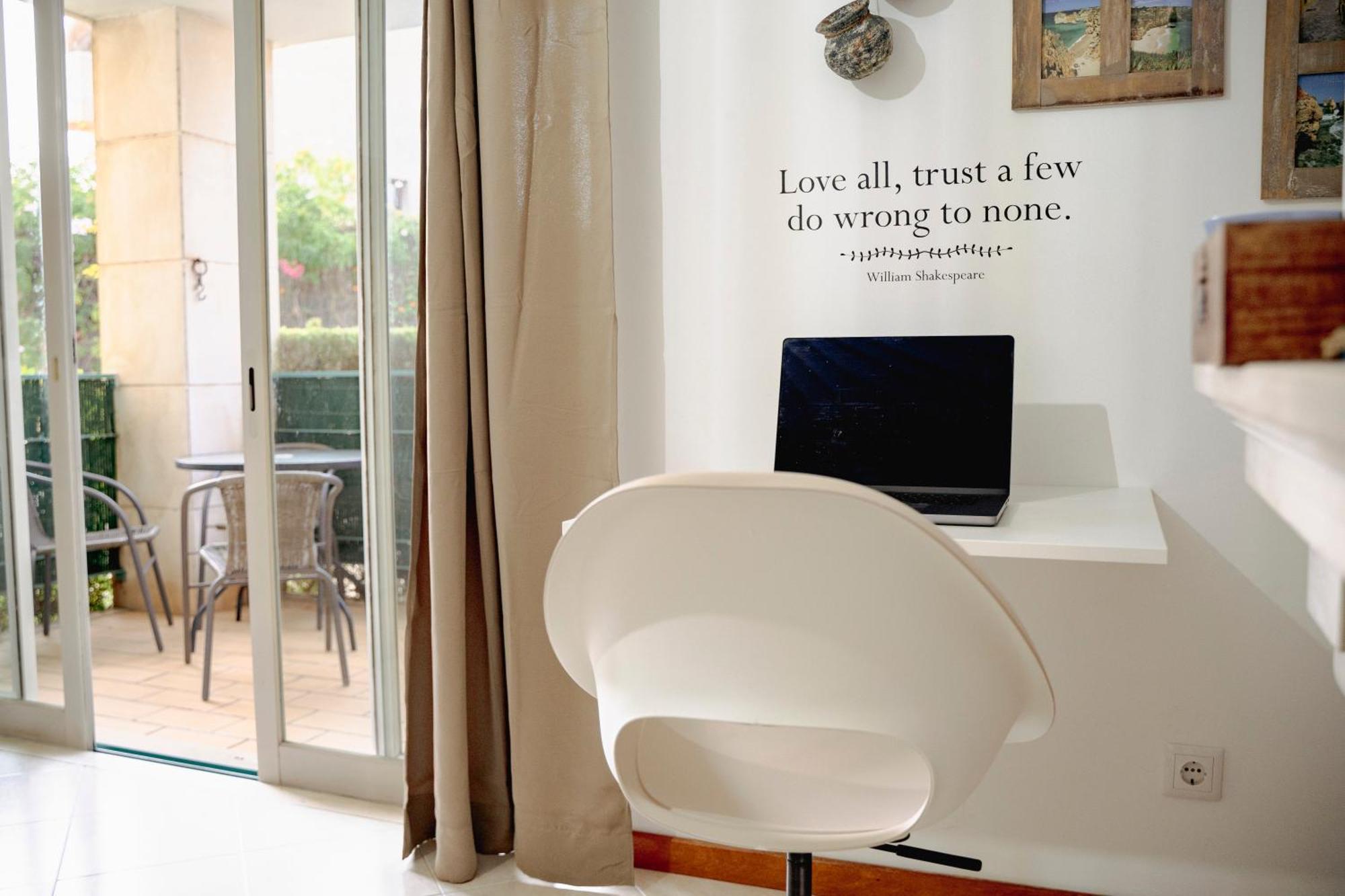 Wonderful Apartment In Ferragudo 2Double Beds Near Beaches And Golf Ngoại thất bức ảnh